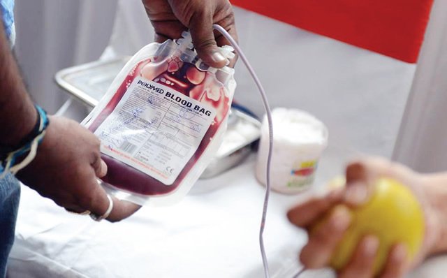 Jehovah’s Witnesses reviews blood transfusion policy 1 Blood donation