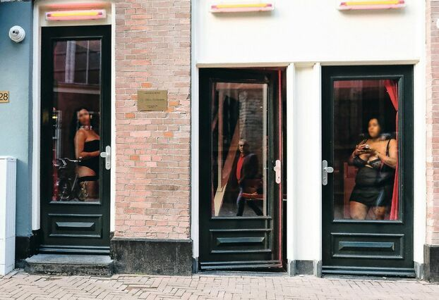 Belgium Grants Prostitutes Legal Rights, Maternity, Leave Allowances 1 image 5